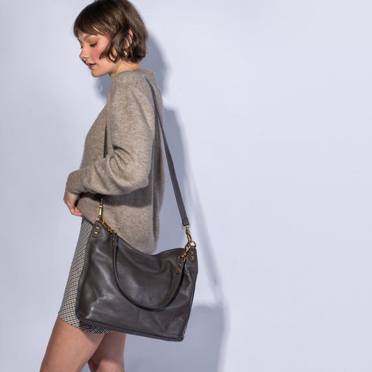Pier Shoulder Bag In Pebbled Leather - Hearthstone