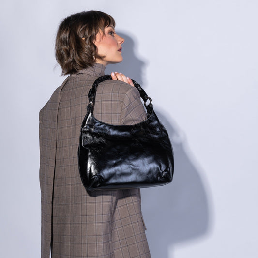 Madison Shoulder In Polished Leather
