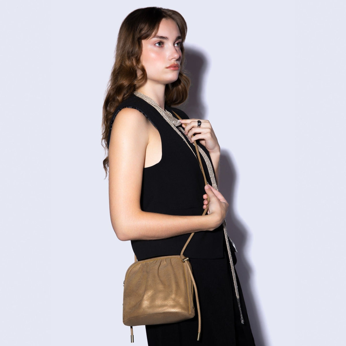 Isabelle Crossbody In Metallic Leather - Honey Gold