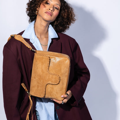 Rogue Shoulder In Buffed Leather - Whiskey