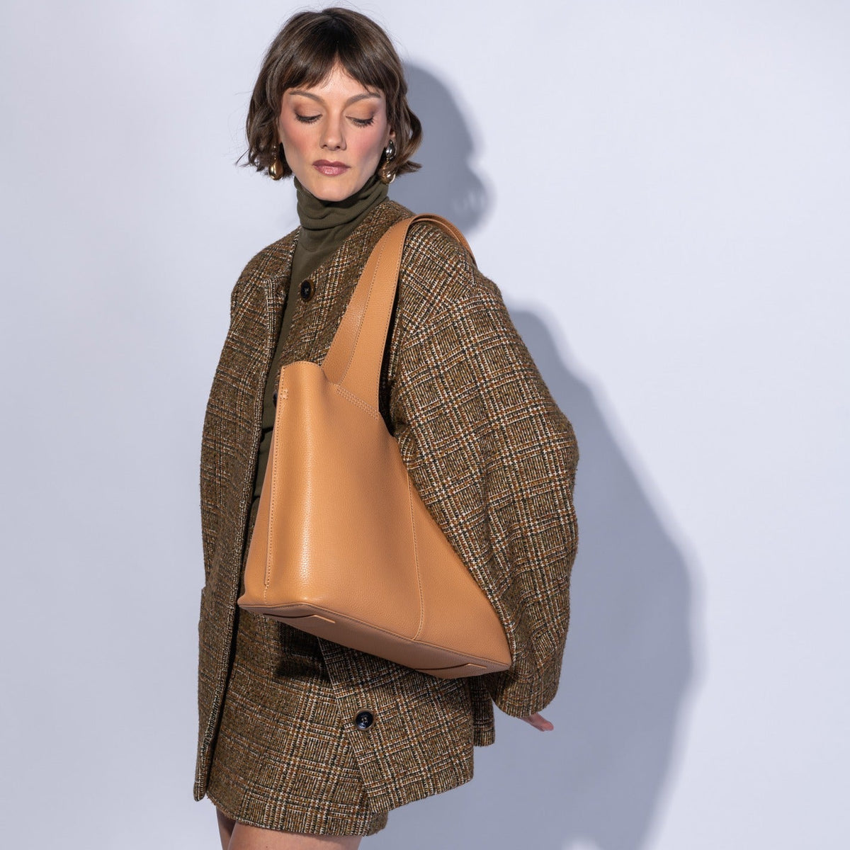Vida Tote In Micro Pebbled Leather