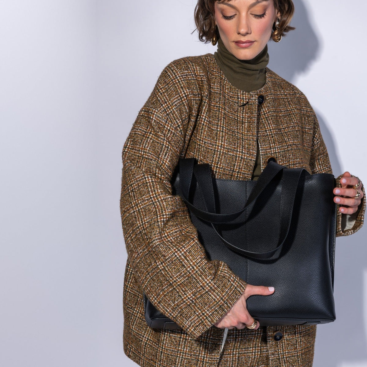 Vida Large Tote In Micro Pebbled Leather
