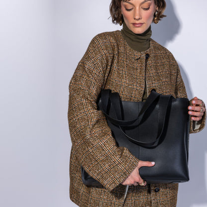 Vida Large Tote In Micro Pebbled Leather