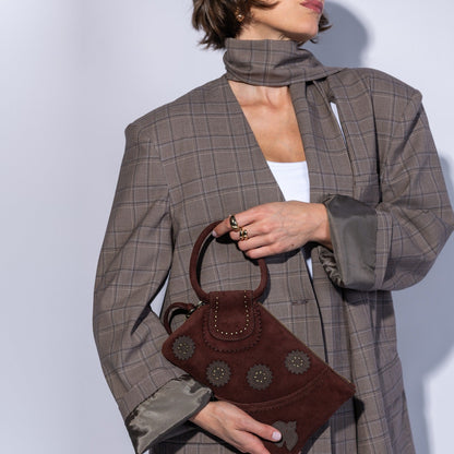 Sable Wristlet In Suede Leather - Chocolate