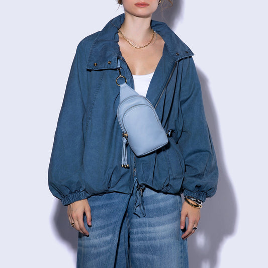 Cass Small Sling In Pebbled Leather - Seabreeze