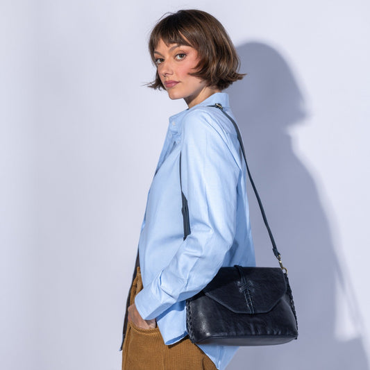 Expedition Shoulder Crossbody in Patina Leather - Navy Horizon