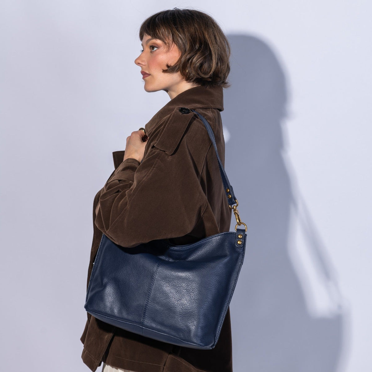 Pier Shoulder Bag In Pebbled Leather - Ink Navy