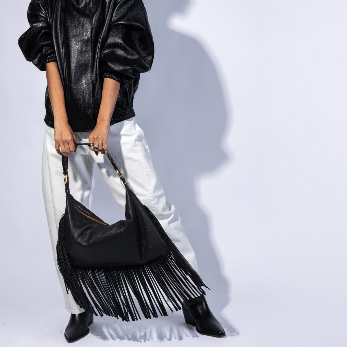 Paloma Hobo In Pebbled Leather - Black