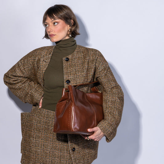 Seneca Shoulder Bag In Polished Leather - Harvest Root