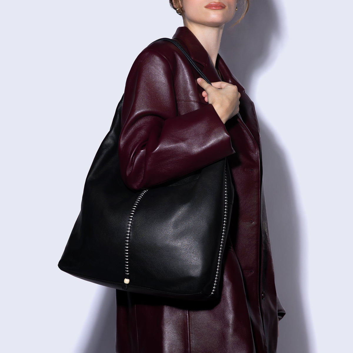 La Jolla Hobo In Cloud Leather - Black
